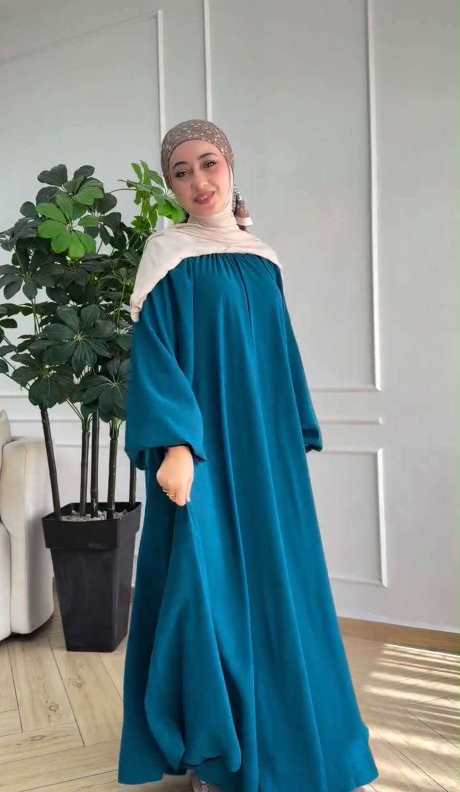 Bundle Of 4 Abaya With Scarf