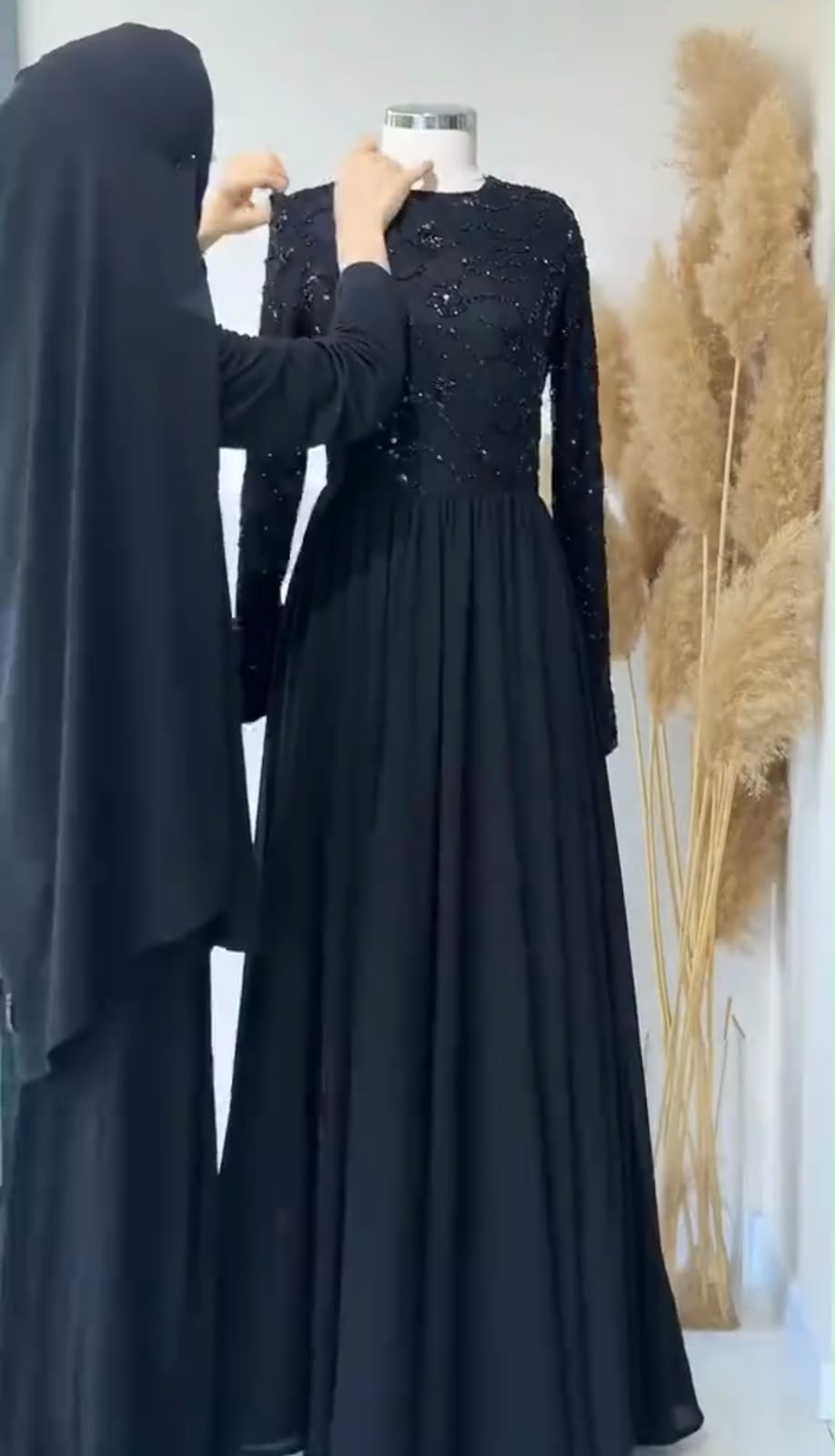 Fully Coverd Black Flayer Frock With Scarf