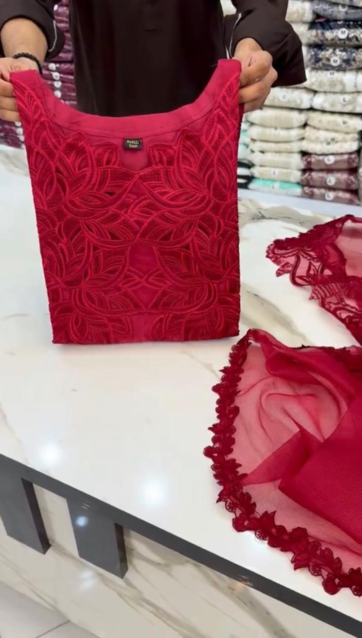 Komal Pretty 3 Piece Suit