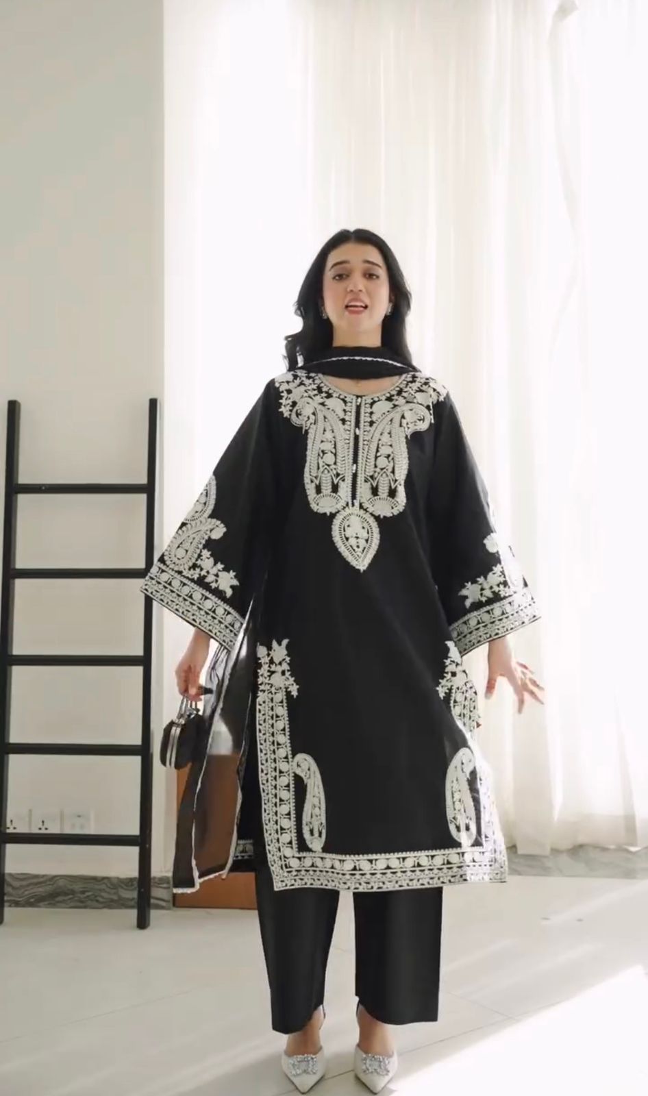 Omal Embroidered 3pc