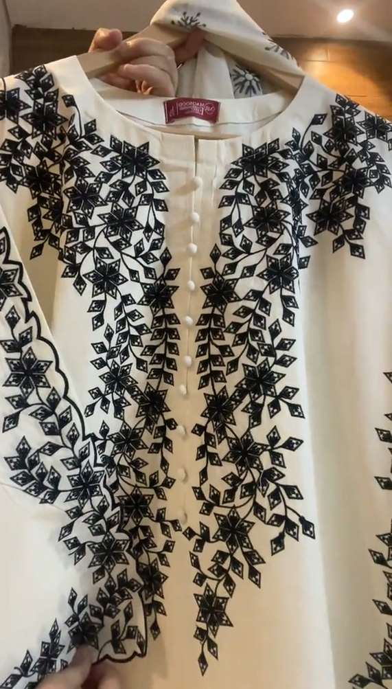 Feminin Luxury 3 Piece Embroidered Dress