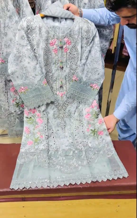 Women Embroidered 3Pcs Stitched Dress