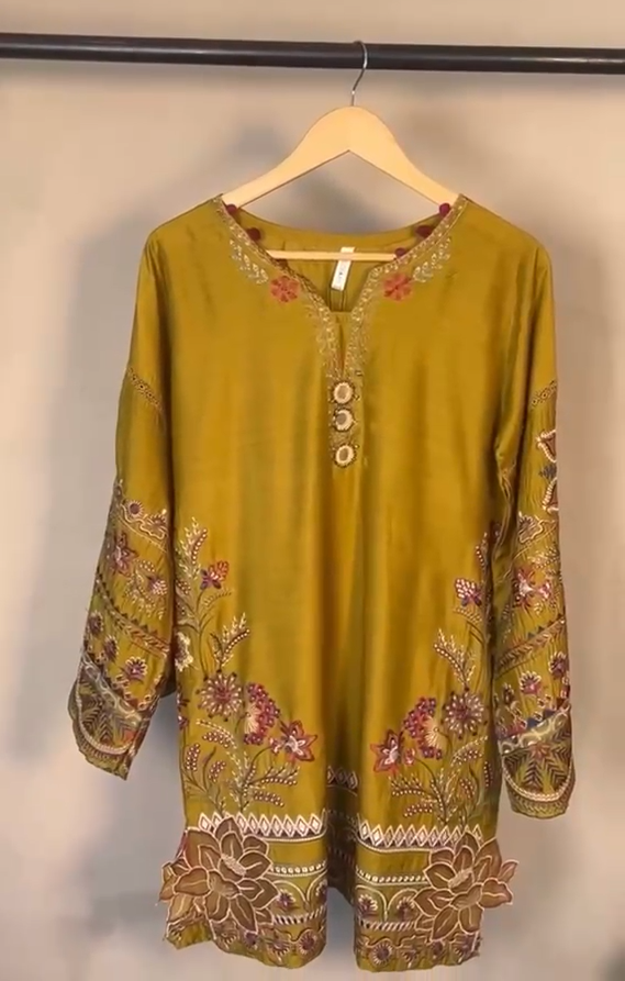 Farshi Shalwar 3 Piece Embroidered Dress